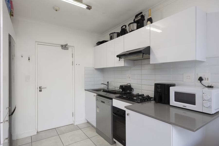 To Let 1 Bedroom Property for Rent in Paardevlei Western Cape